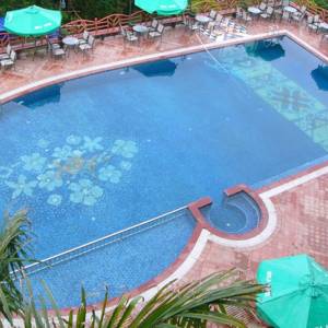 Lưu ý điều gì khi chọn gạch mosaic hồ bơi?
